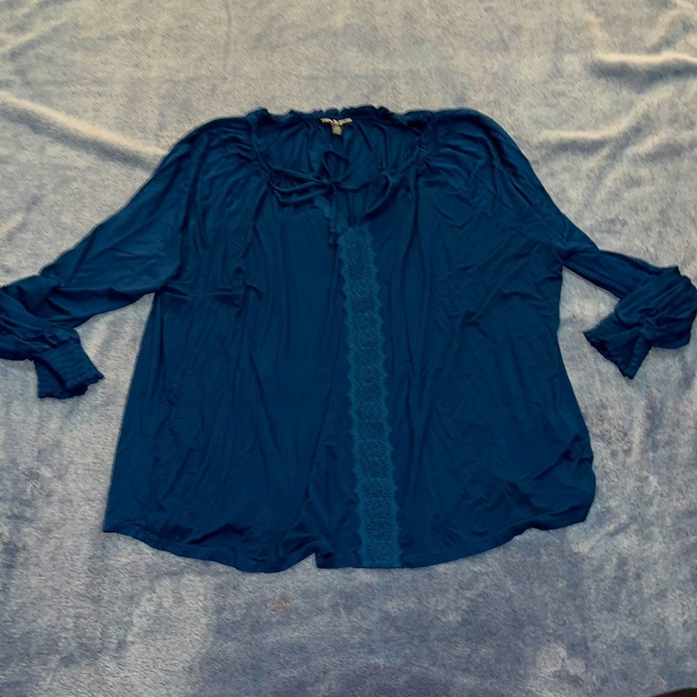 Beautiful and soft Cable and Gauge 3x blouse